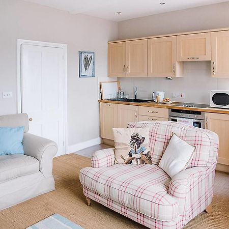 Serendipity, Aldeburgh - An Apartment On The High Street! Dış mekan fotoğraf
