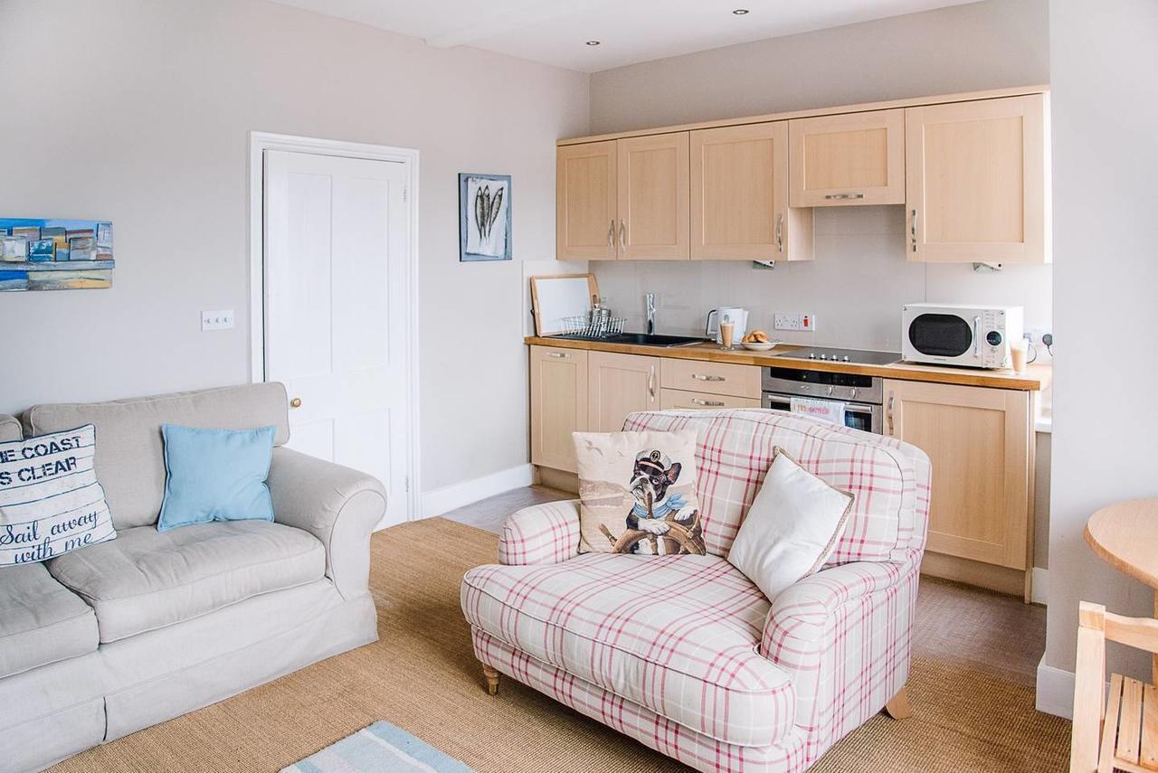 Serendipity, Aldeburgh - An Apartment On The High Street! Dış mekan fotoğraf